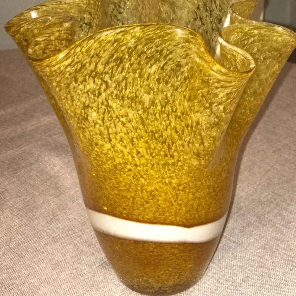 Beautiful Vases - Picture 4 of 7